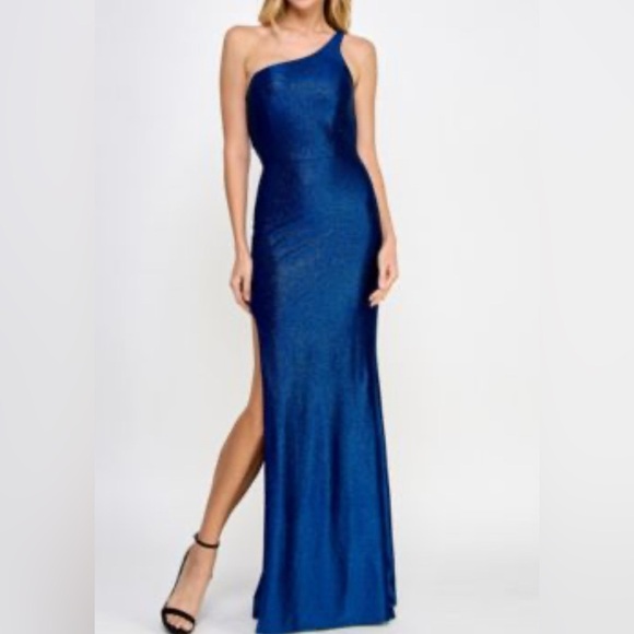 City Studio evening gown with a glamorous shimmer finish.No TAGS  Size Smal - Picture 1 of 4